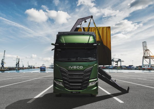 Chargement en port Cargo S-WAY