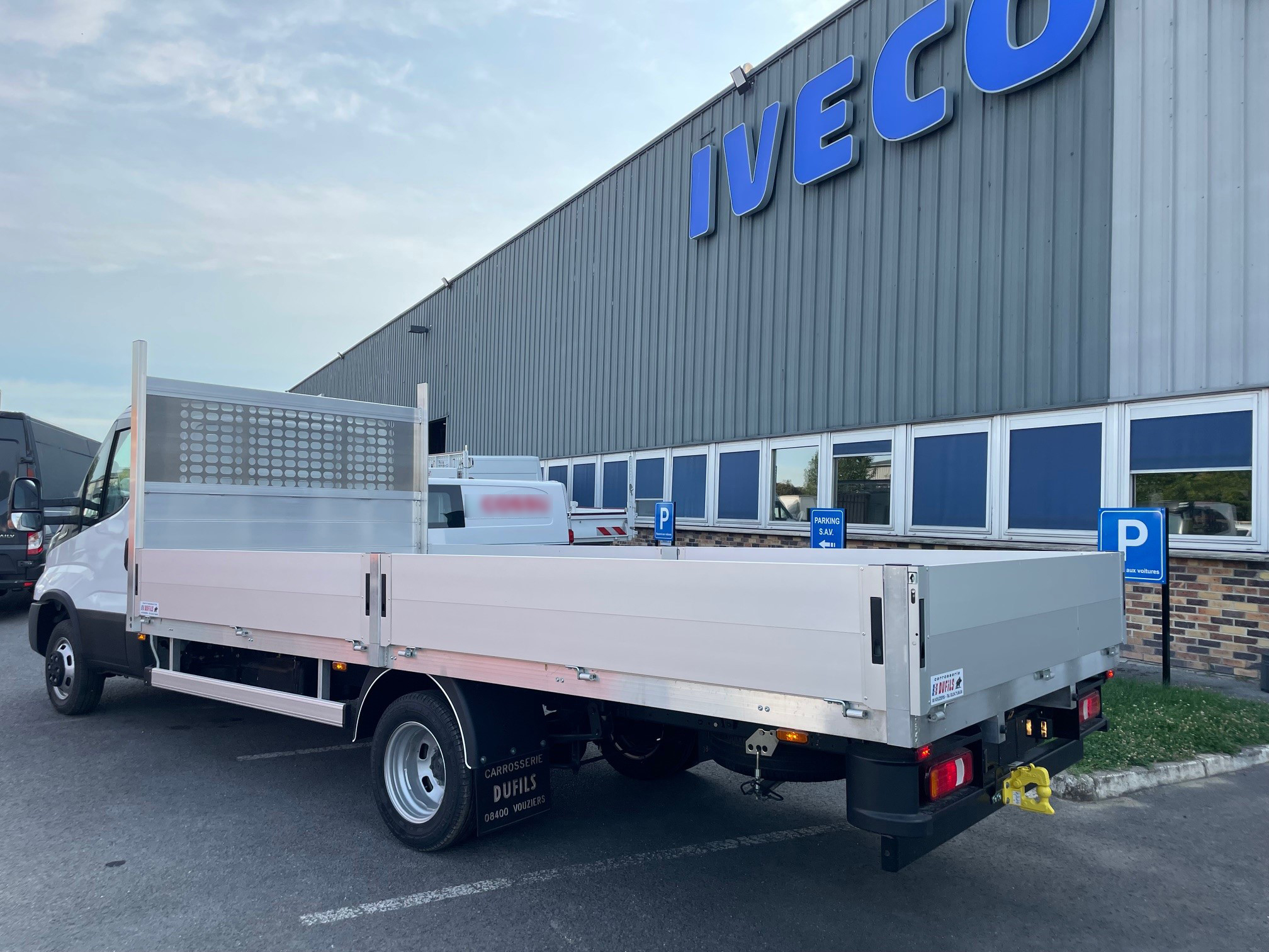 IVECO DAILY 35C16A8 PLATEAU RIDELLES